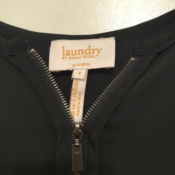 Laundry Black Top with Accordion Pleated Back - Picture 3 of 3